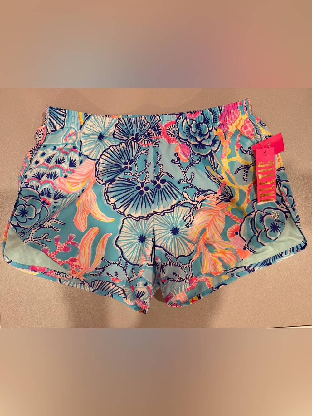 Lilly Pulitzer Luxletic Ocean Trail Shorts Once Upon a Tide XS NWT